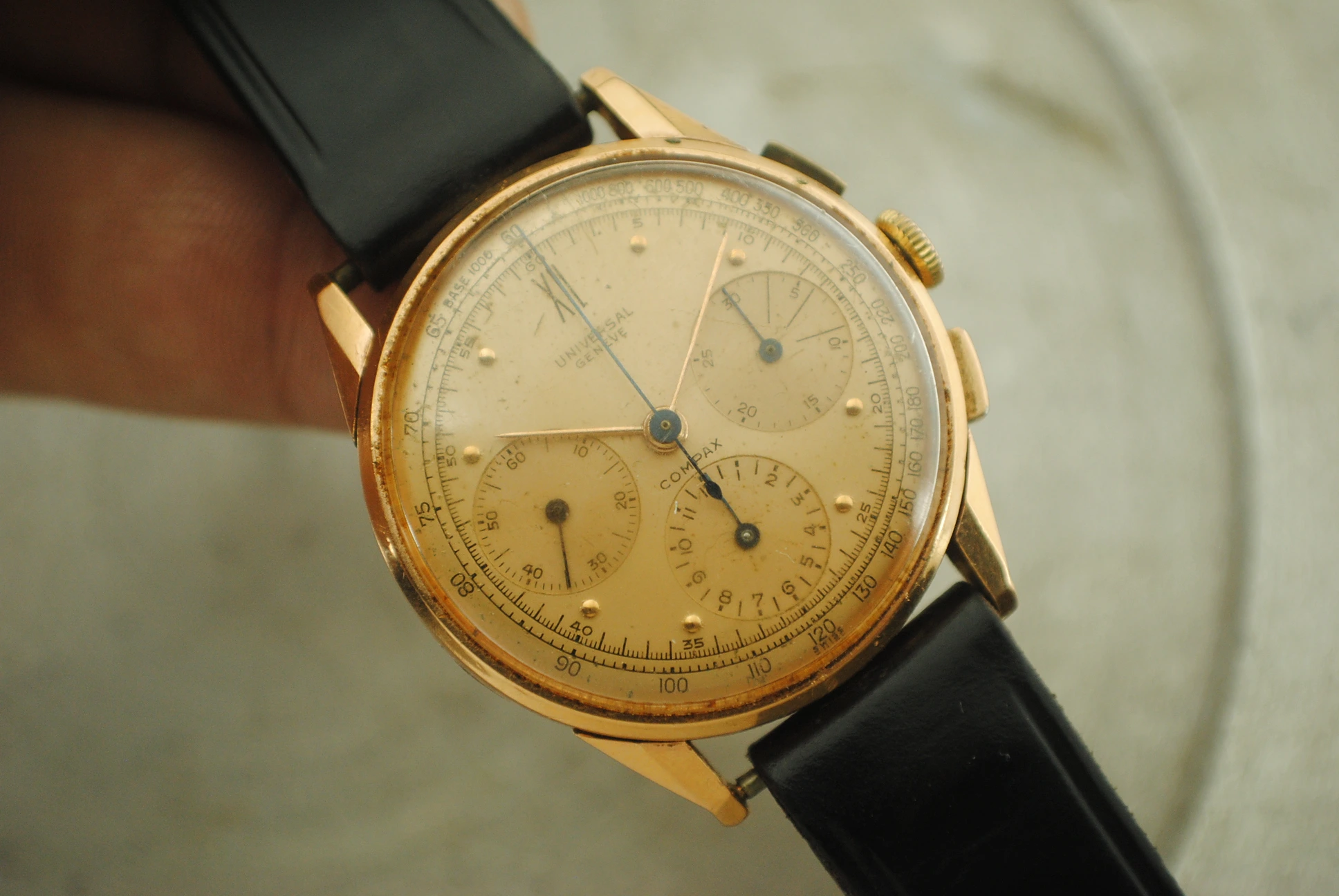 Enhanced additional documentary view of the Universal Genève reference 12510 rose-gold pink monochrome chronograph