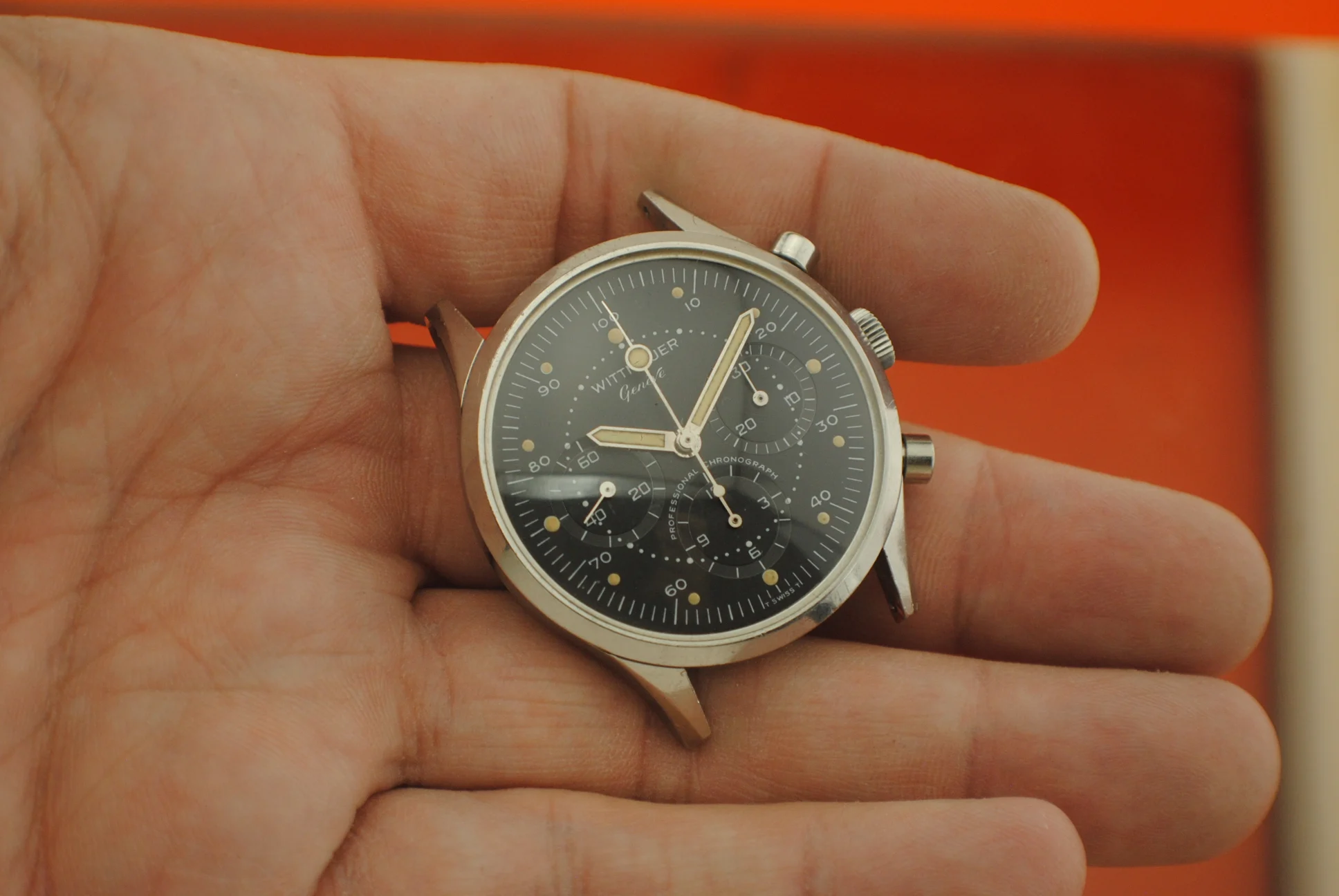 Additional archive view of the sold Wittnauer reference 242T chronograph